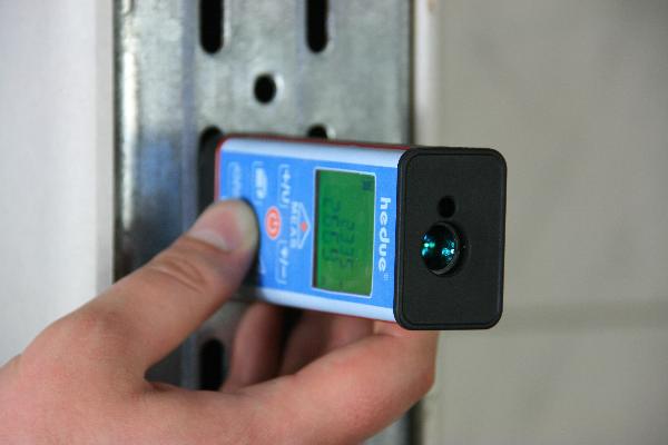 Distanziometro laser hedue EM1