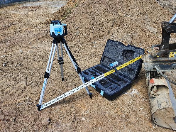 Laser rotativo hedue Q3 em caixa grande