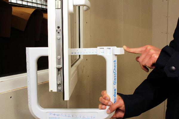 Cam ölçüm cihazı hedue GlassCheck